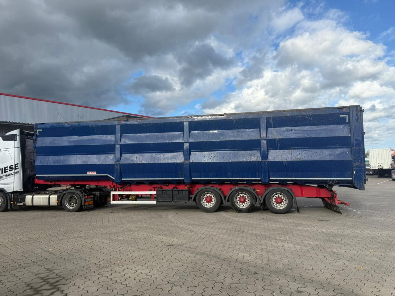Kempf SKM 35/3 Großraummulde für Schrott 85m³ - Tipper semi-trailer: picture 5 Kempf SKM 35/3 Großraummulde für Schrott 85m³ - Tipper semi-trailer: picture 5