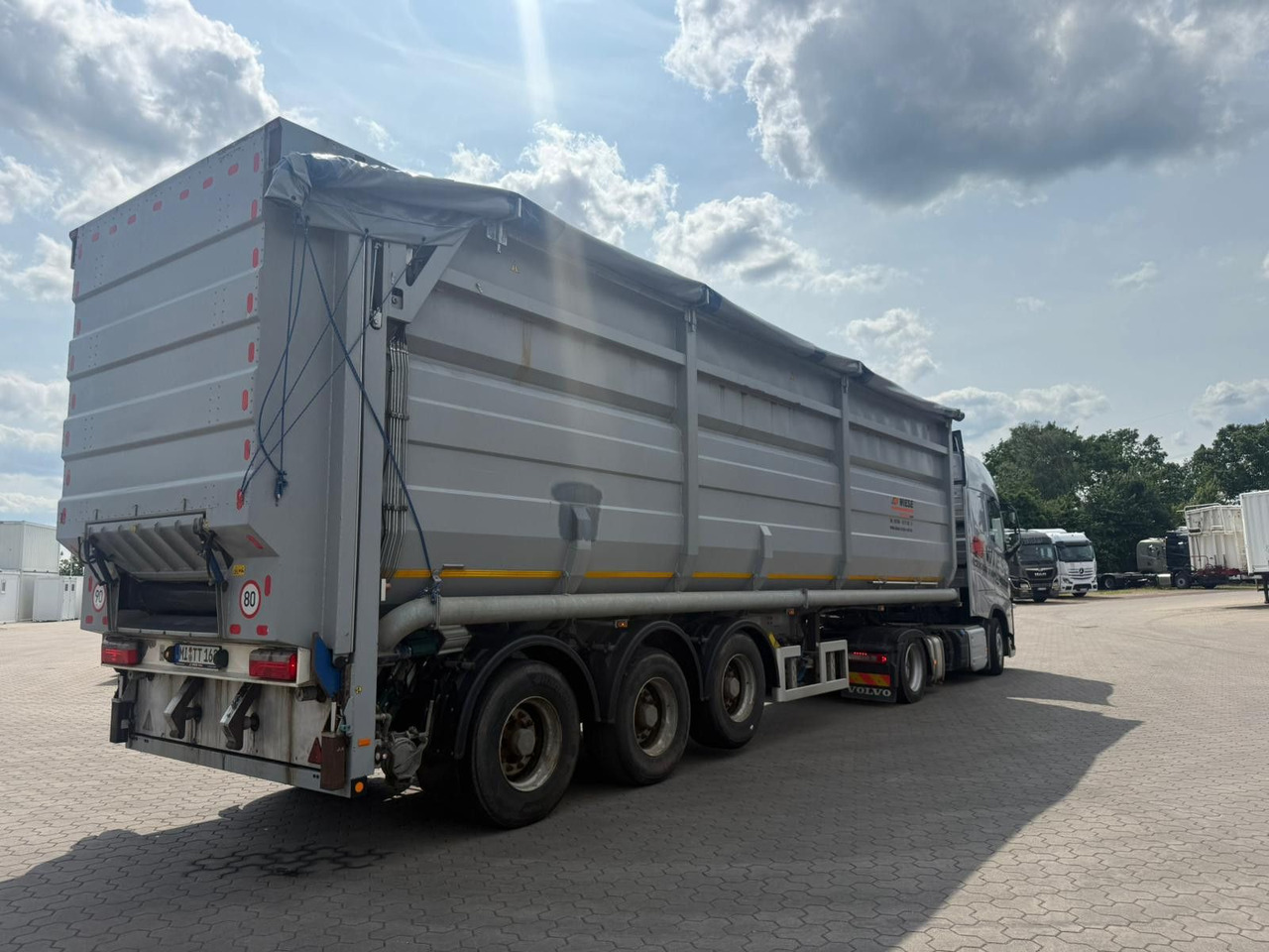 Kotte Kombiauflieger für Gülle und Schüttgut - Tank semi-trailer: picture 5 Kotte Kombiauflieger für Gülle und Schüttgut - Tank semi-trailer: picture 5