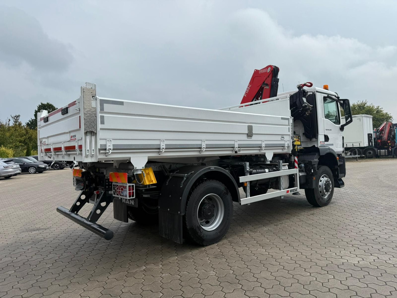 Leasing of  MAN 18.320 4x4 mit Fassi Ladekran Sofort Verfügbar MAN 18.320 4x4 mit Fassi Ladekran Sofort Verfügbar: picture 8 Leasing of  MAN 18.320 4x4 mit Fassi Ladekran Sofort Verfügbar MAN 18.320 4x4 mit Fassi Ladekran Sofort Verfügbar: picture 8