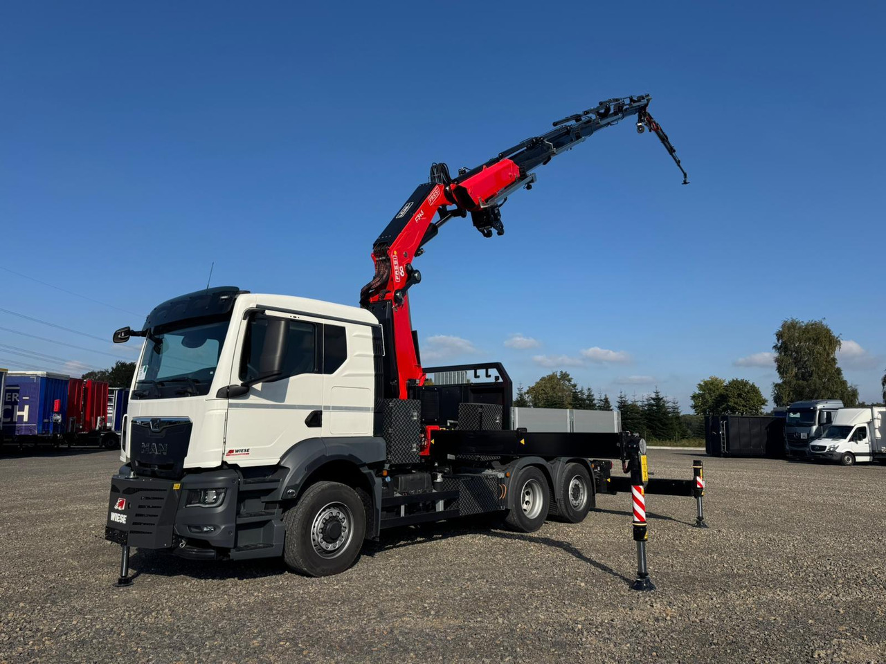 MAN 26.470 6x4-4 Hydrodrive Fassi Kran F545 Jib - Crane truck, Dropside/ Flatbed truck: picture 1 MAN 26.470 6x4-4 Hydrodrive Fassi Kran F545 Jib - Crane truck, Dropside/ Flatbed truck: picture 1