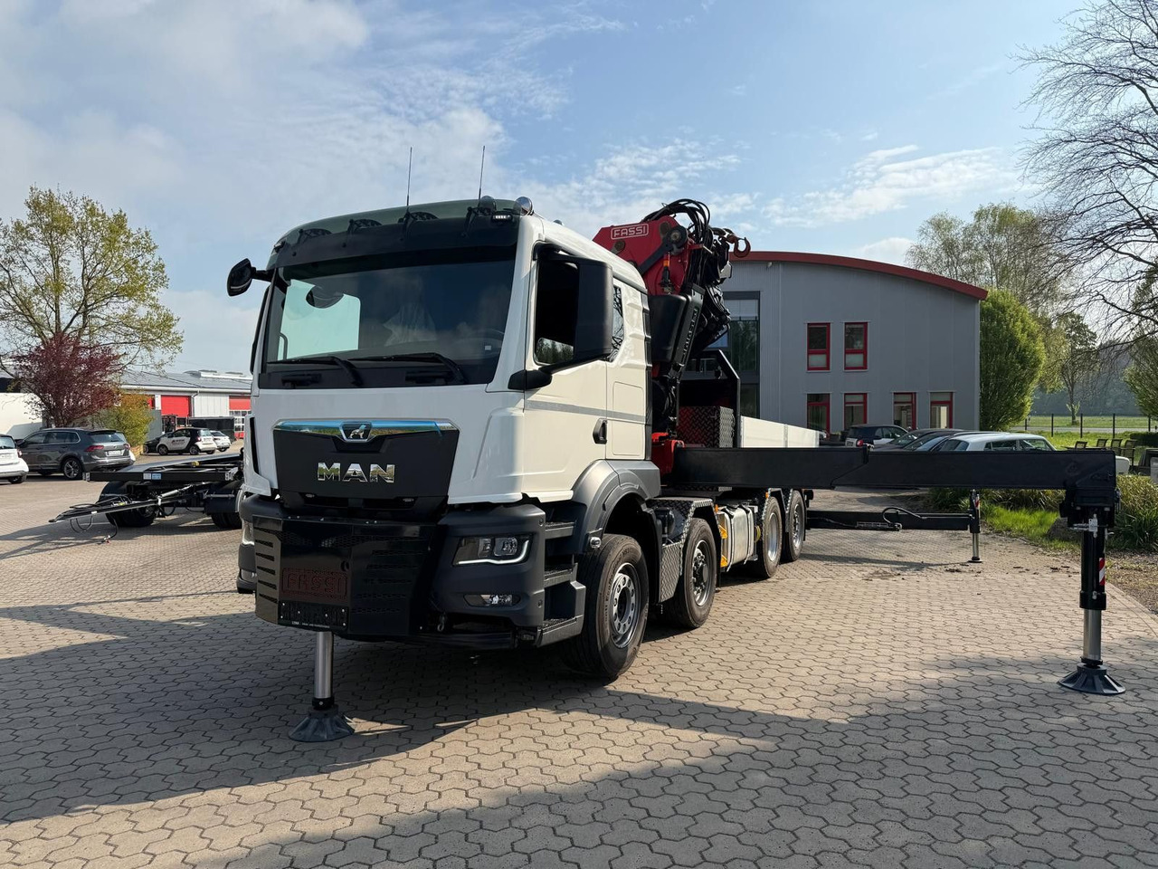 MAN 35.520 8x4 mit Kran Fassi F800 RA2.28 - Crane truck: picture 5 MAN 35.520 8x4 mit Kran Fassi F800 RA2.28 - Crane truck: picture 5