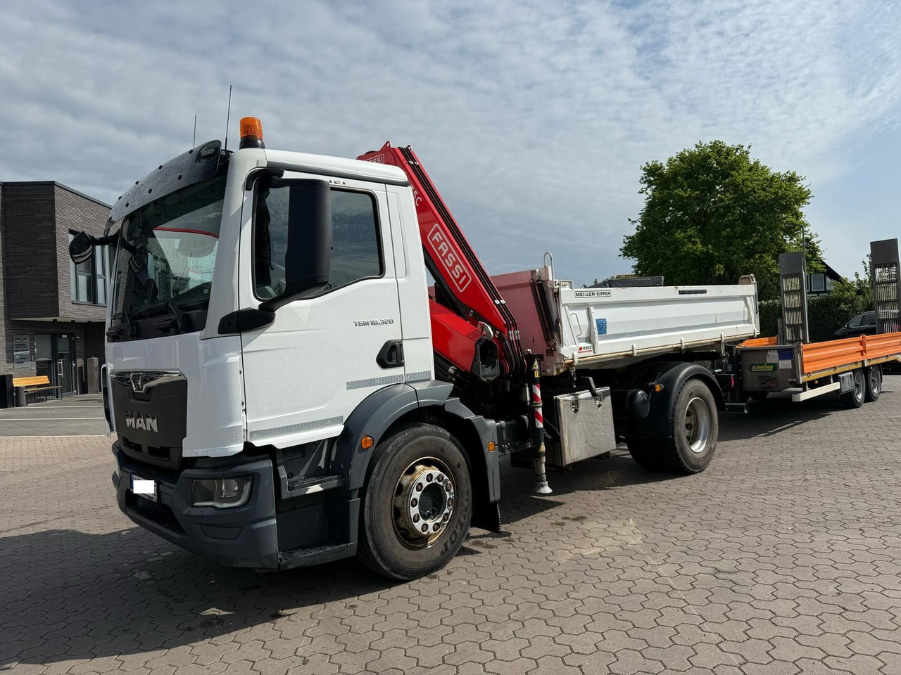 MAN TGM 18.320 4x2 BB mit Kran Fassi F135 Kipper - Tipper, Crane truck: picture 2 MAN TGM 18.320 4x2 BB mit Kran Fassi F135 Kipper - Tipper, Crane truck: picture 2