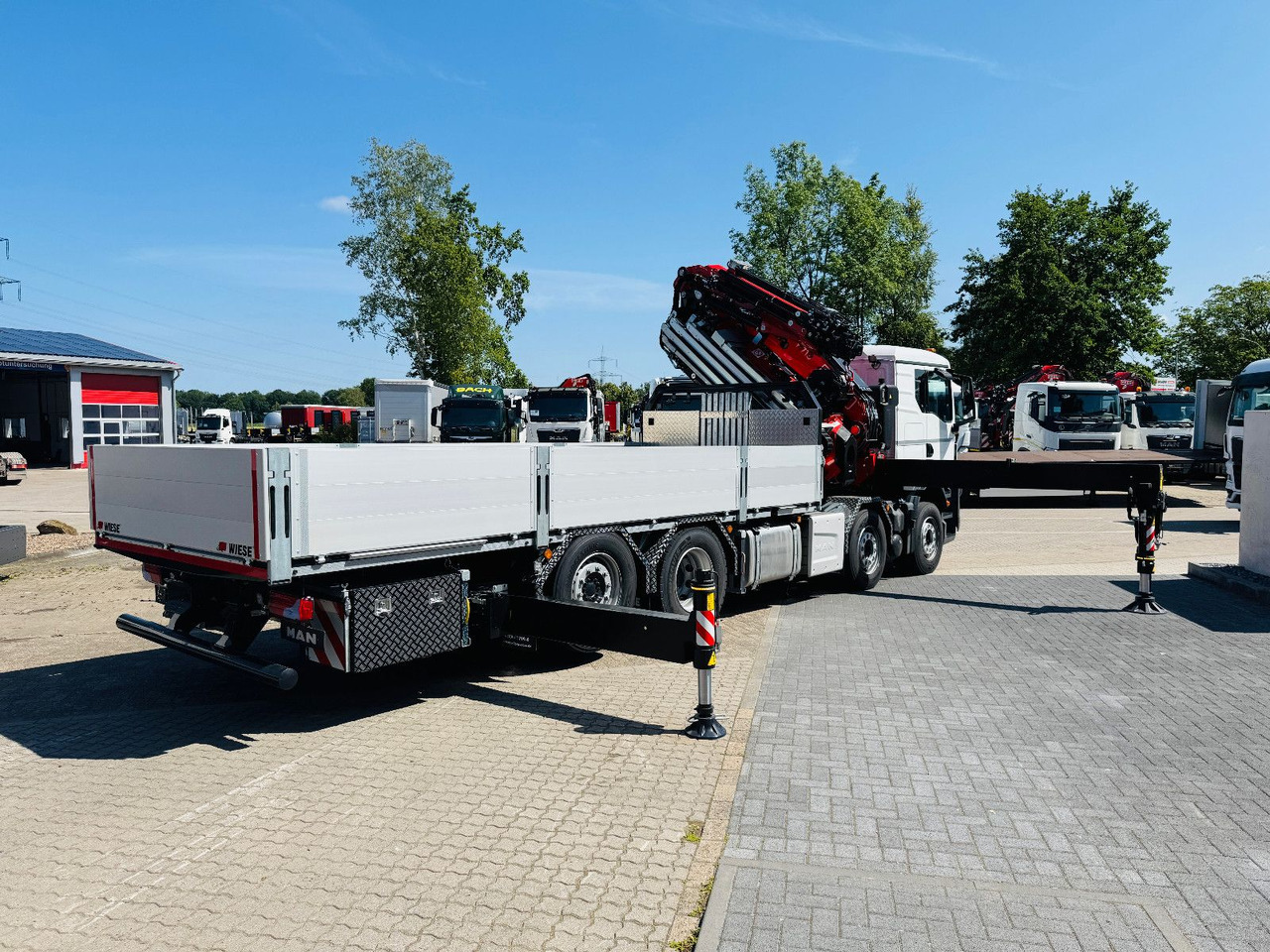 MAN TGS 32.510 mit F710 Frontkran sofort - Crane truck: picture 4 MAN TGS 32.510 mit F710 Frontkran sofort - Crane truck: picture 4