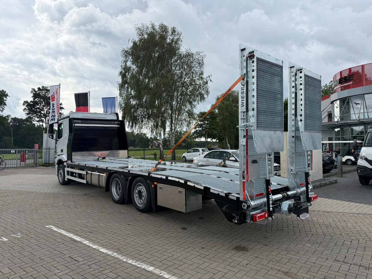 Mercedes-Benz Actros mit Rampen, Maschinentransporter - Autotransporter truck: picture 3 Mercedes-Benz Actros mit Rampen, Maschinentransporter - Autotransporter truck: picture 3