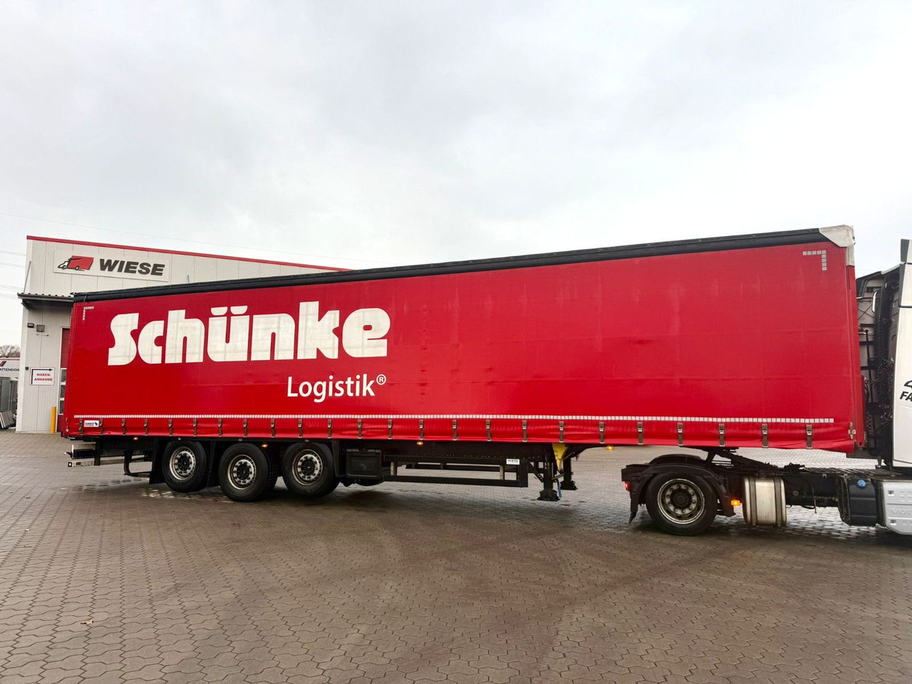 Schmitz Cargobull Speed-Curtainsider - Top Zustand TÜV Neu - Curtainsider semi-trailer: picture 1 Schmitz Cargobull Speed-Curtainsider - Top Zustand TÜV Neu - Curtainsider semi-trailer: picture 1