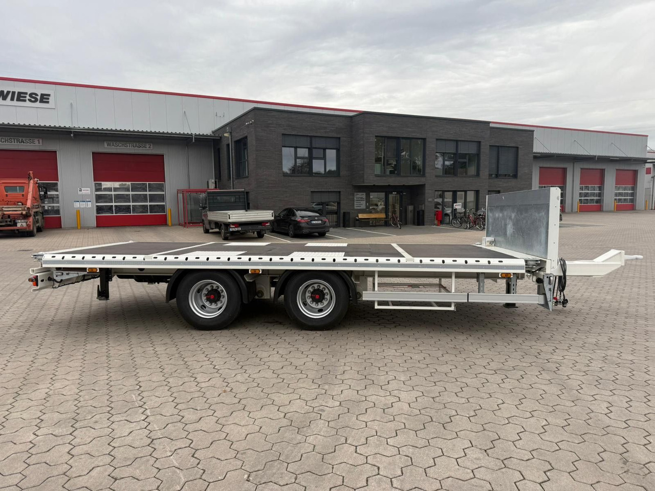 Tandemanhänger Plattform - Dropside/ Flatbed trailer: picture 3 Tandemanhänger Plattform - Dropside/ Flatbed trailer: picture 3
