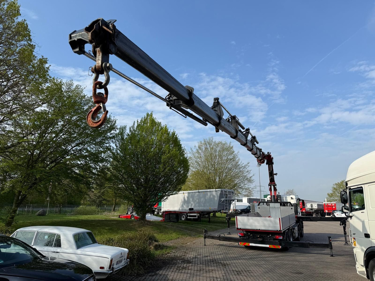 MAN 35.520 8x4 Fassi F800 RA2.28 OHNE ABSTÜTZÜBERWA. - Tractor unit: picture 4 MAN 35.520 8x4 Fassi F800 RA2.28 OHNE ABSTÜTZÜBERWA. - Tractor unit: picture 4