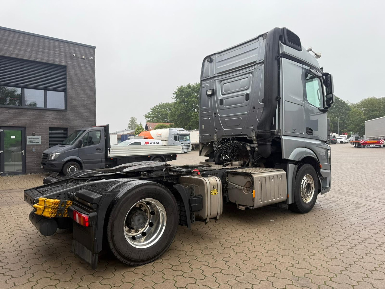 Mercedes-Benz Actros 1851 LS 4x2 Hydraulik Alu Felgen - Tractor unit: picture 4 Mercedes-Benz Actros 1851 LS 4x2 Hydraulik Alu Felgen - Tractor unit: picture 4