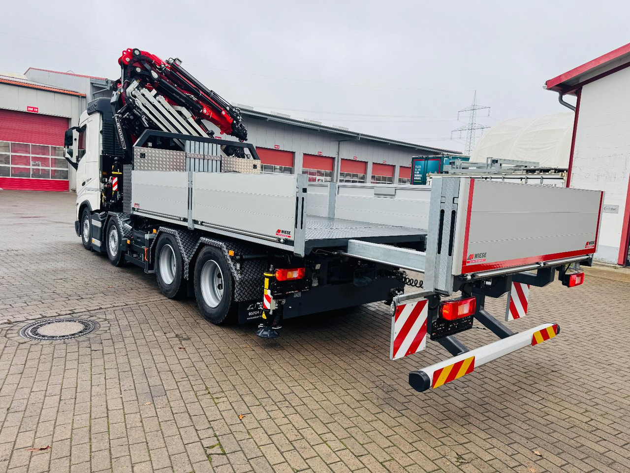 Volvo FH 500 8x4 Kran F710 RA2.27 Jib & Winde Sofort - Dropside/ Flatbed truck, Crane truck: picture 3 Volvo FH 500 8x4 Kran F710 RA2.27 Jib & Winde Sofort - Dropside/ Flatbed truck, Crane truck: picture 3