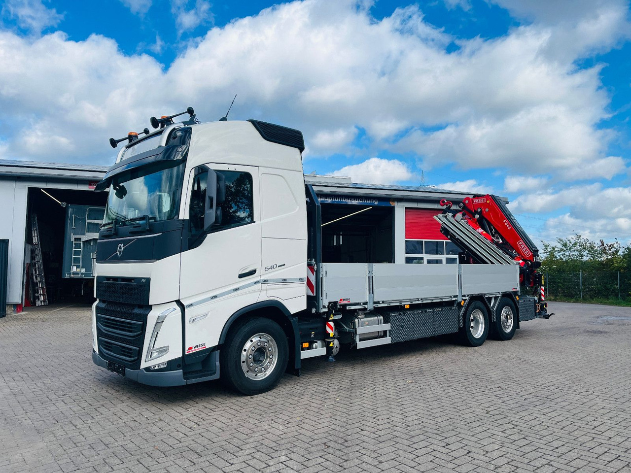 Volvo FH 540 6x2 Container Fassi F545 Heck - Dropside/ Flatbed truck, Crane truck: picture 1 Volvo FH 540 6x2 Container Fassi F545 Heck - Dropside/ Flatbed truck, Crane truck: picture 1