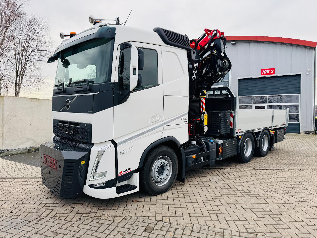 Volvo FH500 6x4 Fassi F545RA 2.27 mit Jib und Winde - Crane truck: picture 1 Volvo FH500 6x4 Fassi F545RA 2.27 mit Jib und Winde - Crane truck: picture 1