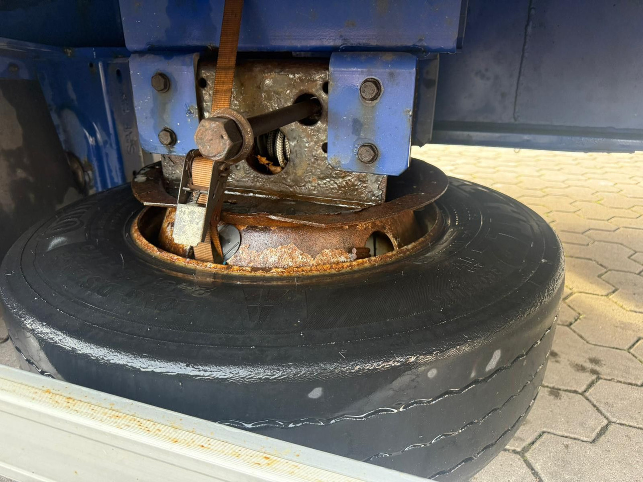 Low loader semi-trailer Wiese 3-Achs Stufen Sattel mit Auffahrrampe 25T: picture 18