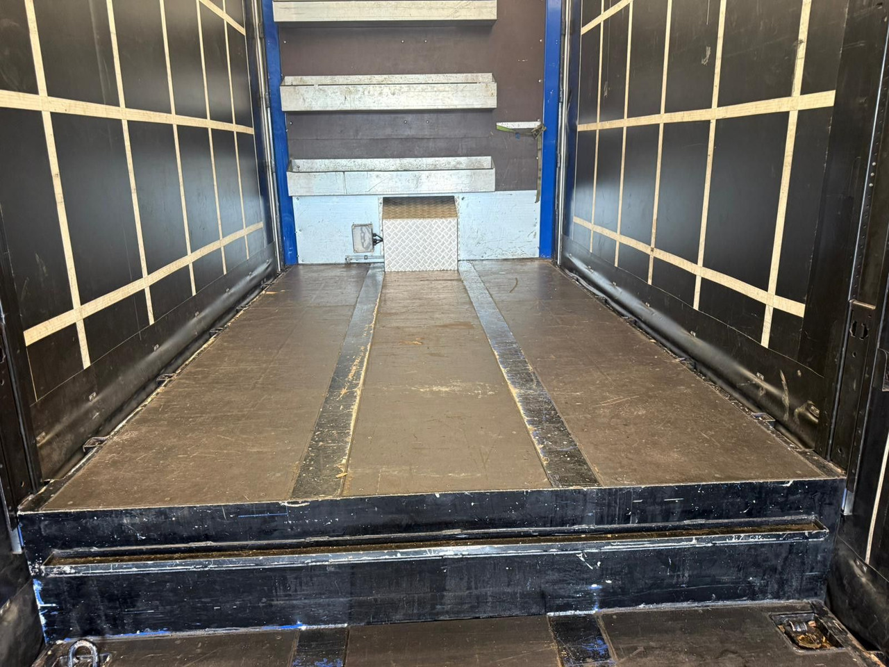 Low loader semi-trailer Wiese 3-Achs Stufen Sattel mit Auffahrrampe 25T: picture 13