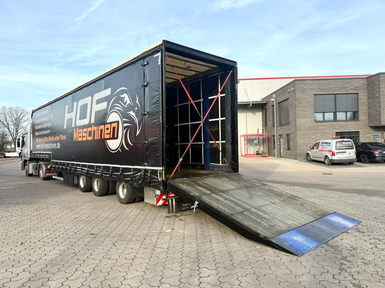 Low loader semi-trailer Wiese 3-Achs Stufen Sattel mit Auffahrrampe 25T: picture 7