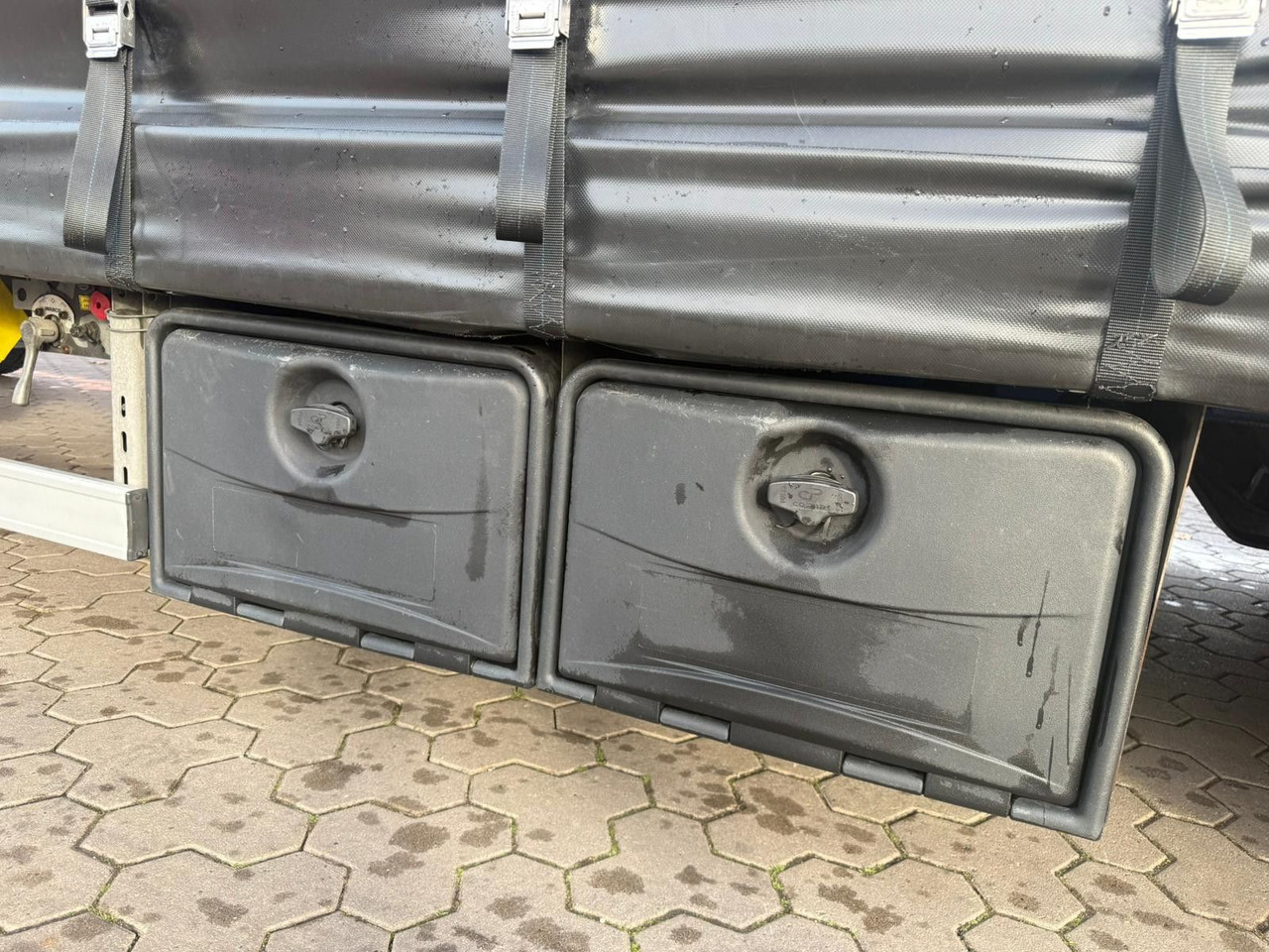 Low loader semi-trailer Wiese 3-Achs Stufen Sattel mit Auffahrrampe 25T: picture 23