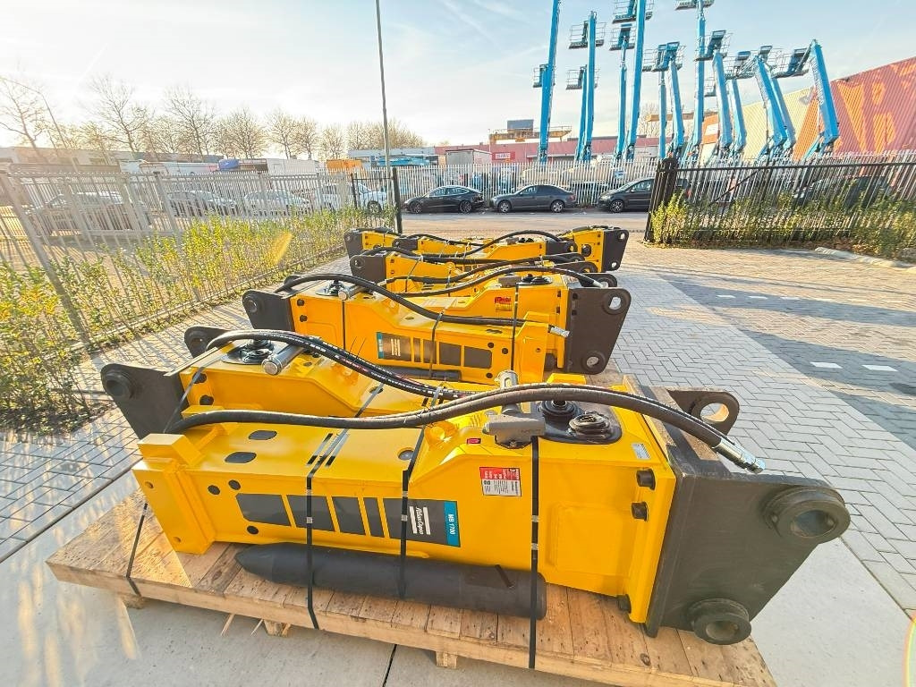 Atlas Copco epiroc MB 1700 Dust MB1700 MB1700DP - Hydraulic hammer for Construction machinery: picture 1 Atlas Copco epiroc MB 1700 Dust MB1700 MB1700DP - Hydraulic hammer for Construction machinery: picture 1