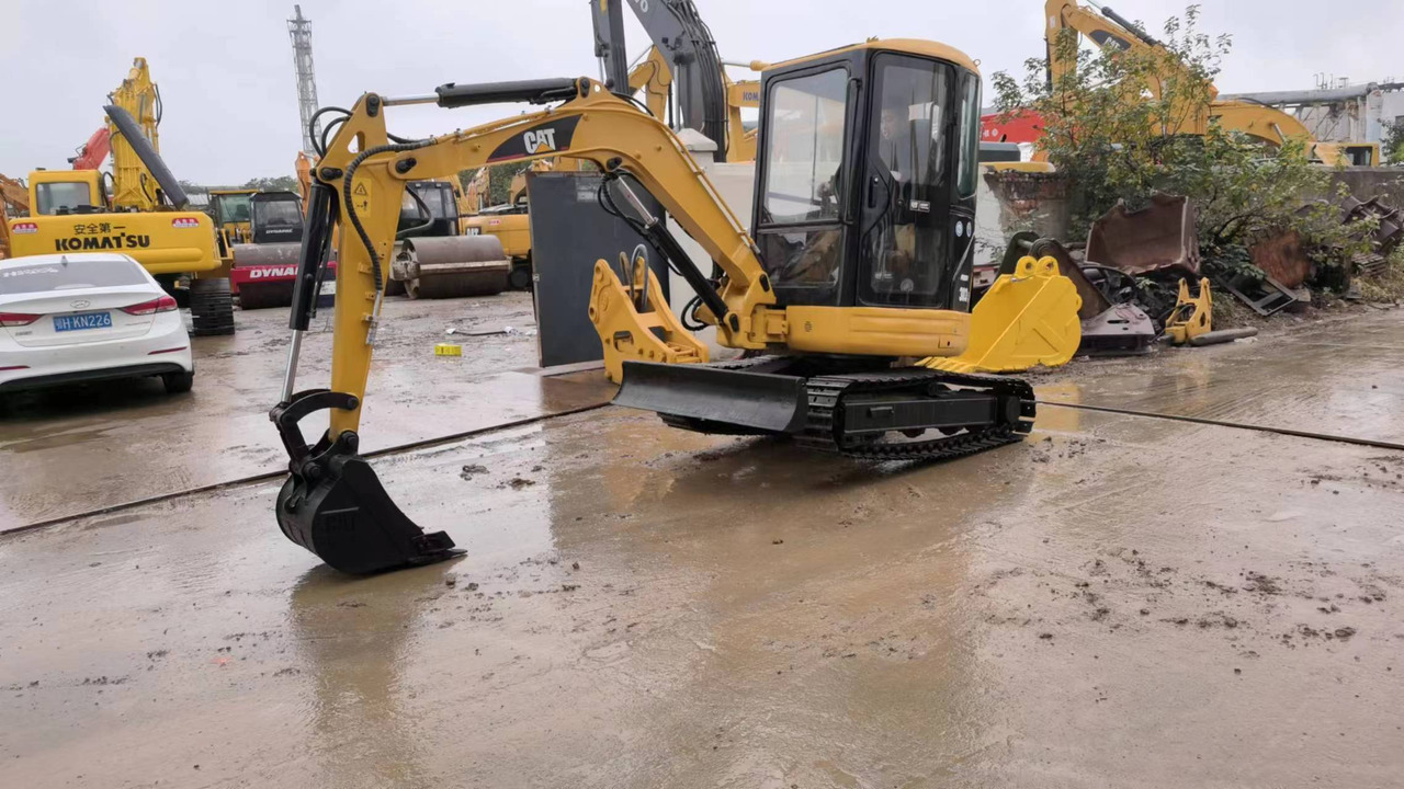 CATERPILLAR 304CR - Mini excavator: picture 3 CATERPILLAR 304CR - Mini excavator: picture 3