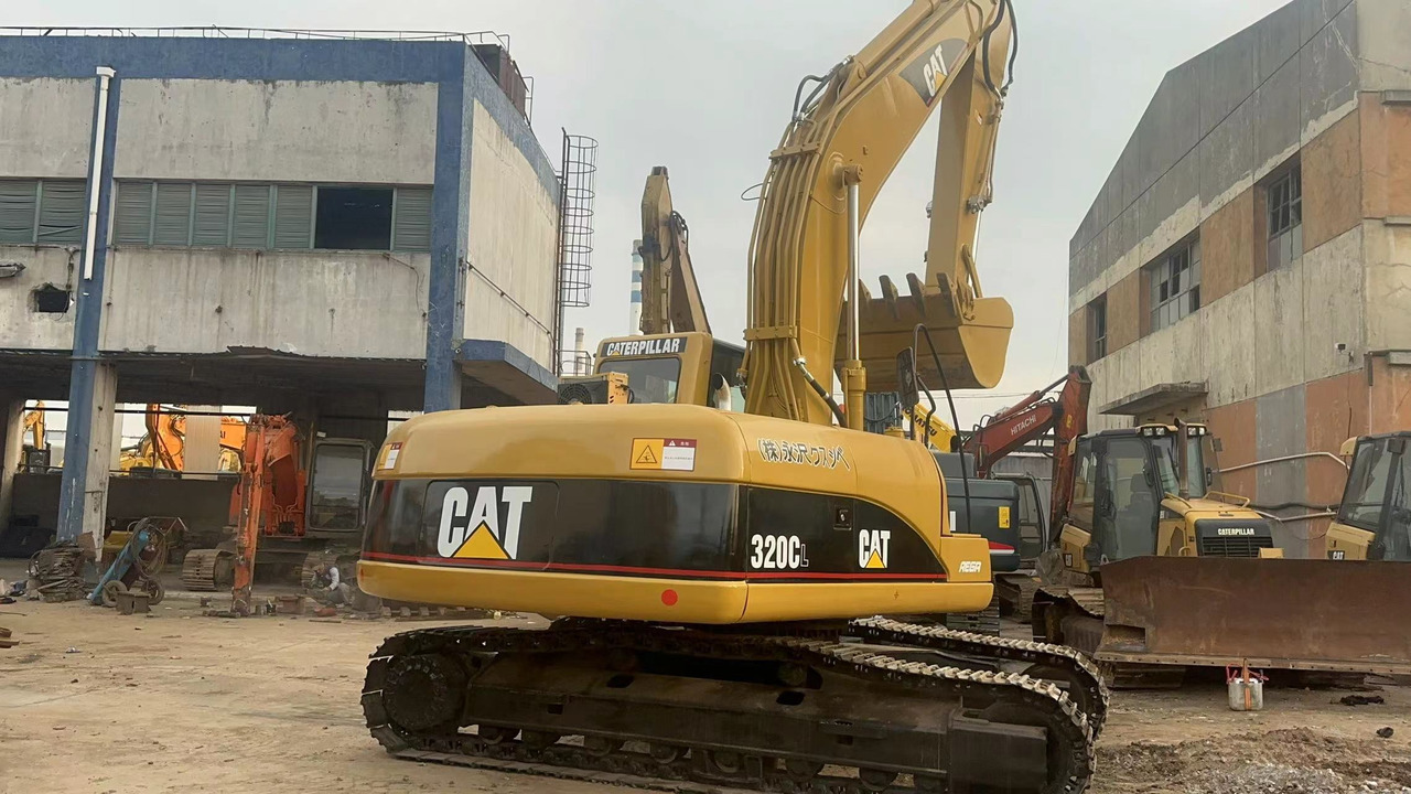 CATERPILLAR 320C - Crawler excavator: picture 3 CATERPILLAR 320C - Crawler excavator: picture 3