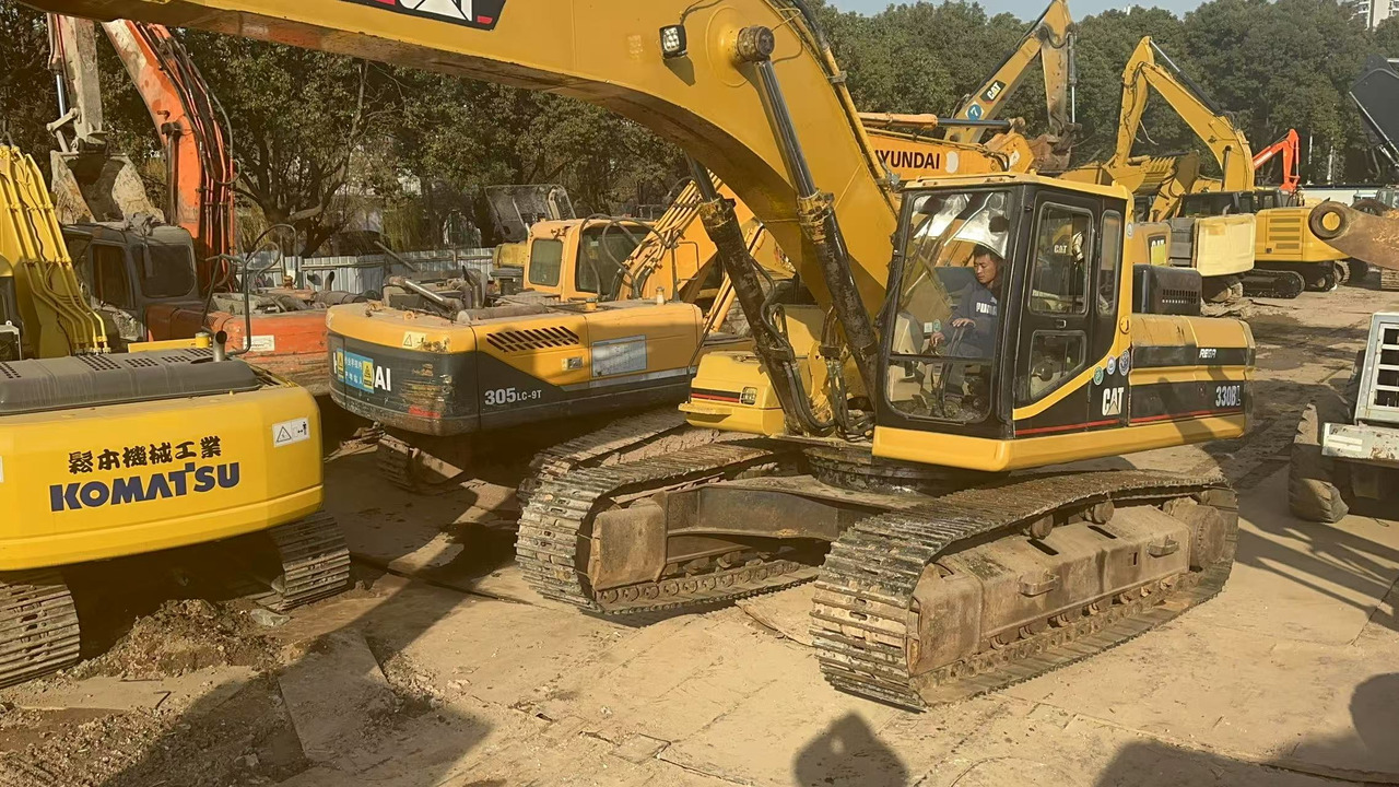 CATERPILLAR 330B - Crawler excavator: picture 5 CATERPILLAR 330B - Crawler excavator: picture 5