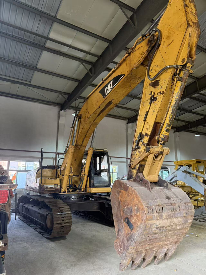 CATERPILLAR 330B - Crawler excavator: picture 2 CATERPILLAR 330B - Crawler excavator: picture 2