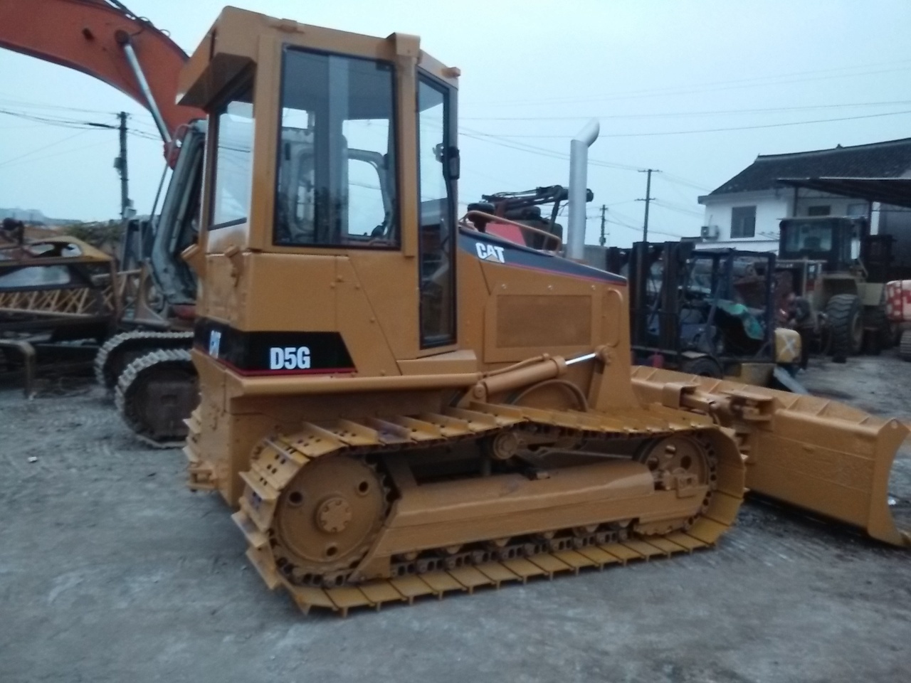 CATERPILLAR D5G - Bulldozer: picture 1 CATERPILLAR D5G - Bulldozer: picture 1