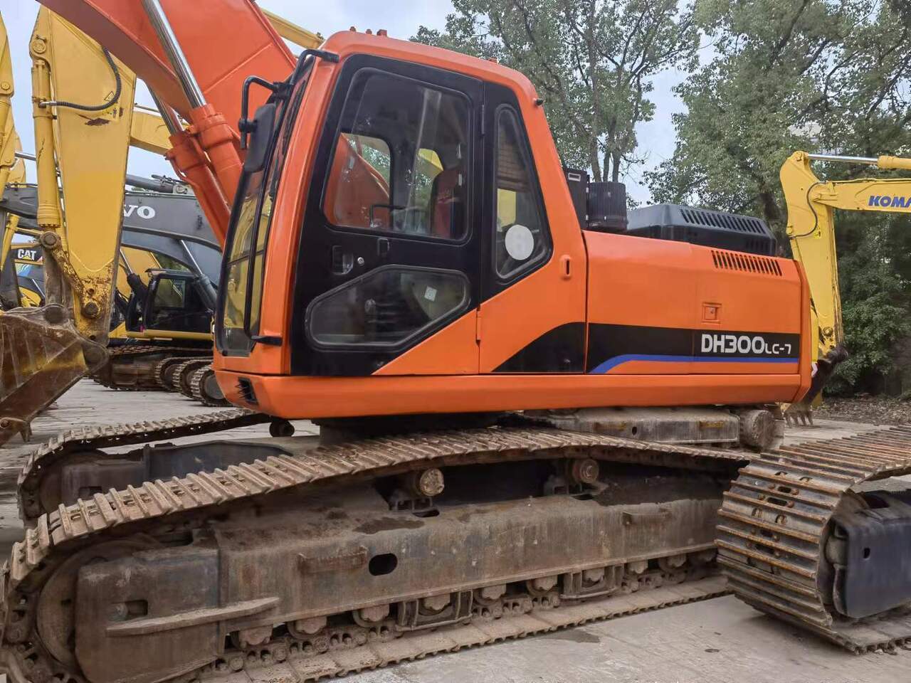 DOOSAN DH300 - Crawler excavator: picture 1 DOOSAN DH300 - Crawler excavator: picture 1