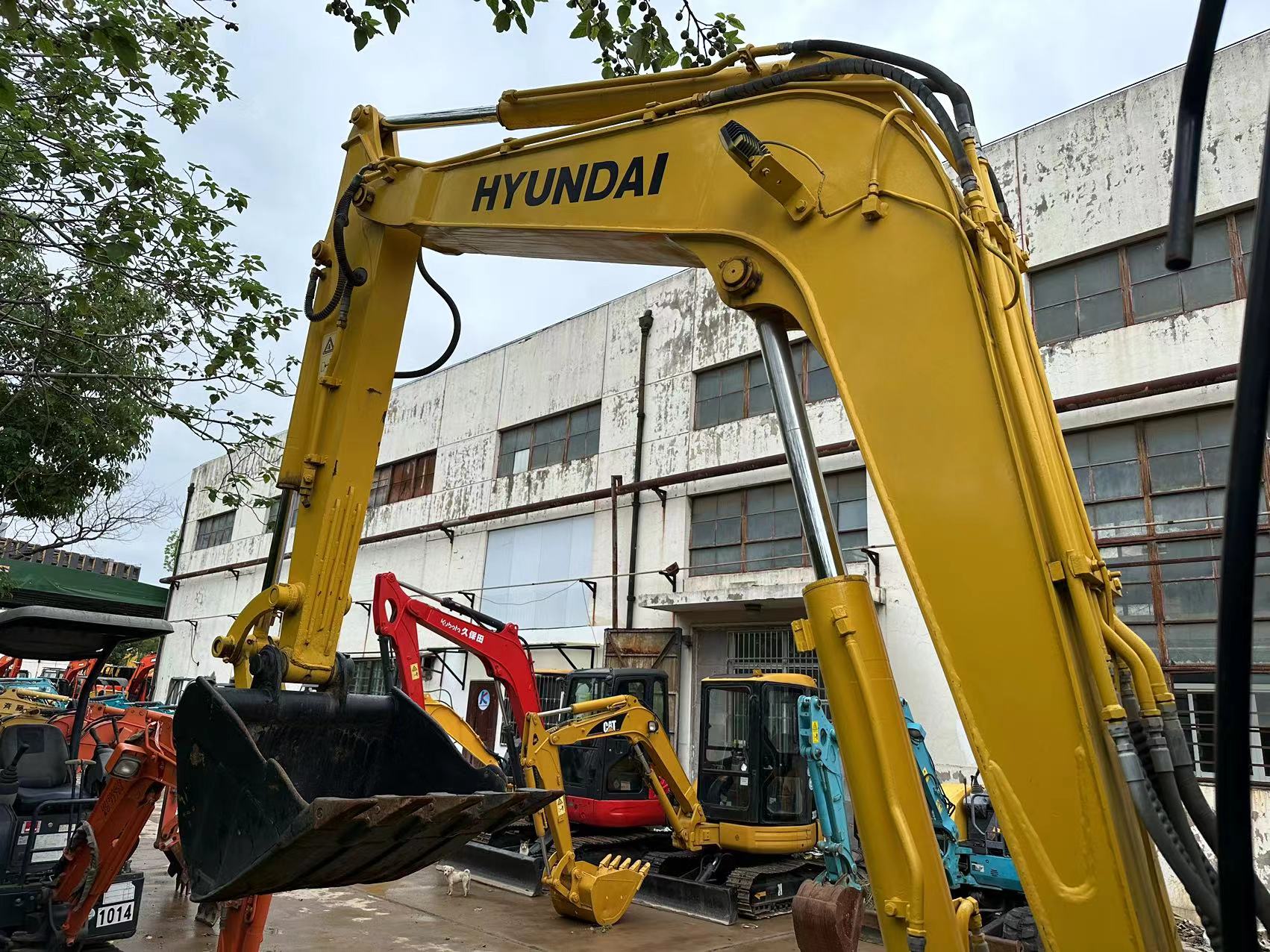 HYUNDAI 60W-7 - Wheel excavator: picture 4 HYUNDAI 60W-7 - Wheel excavator: picture 4