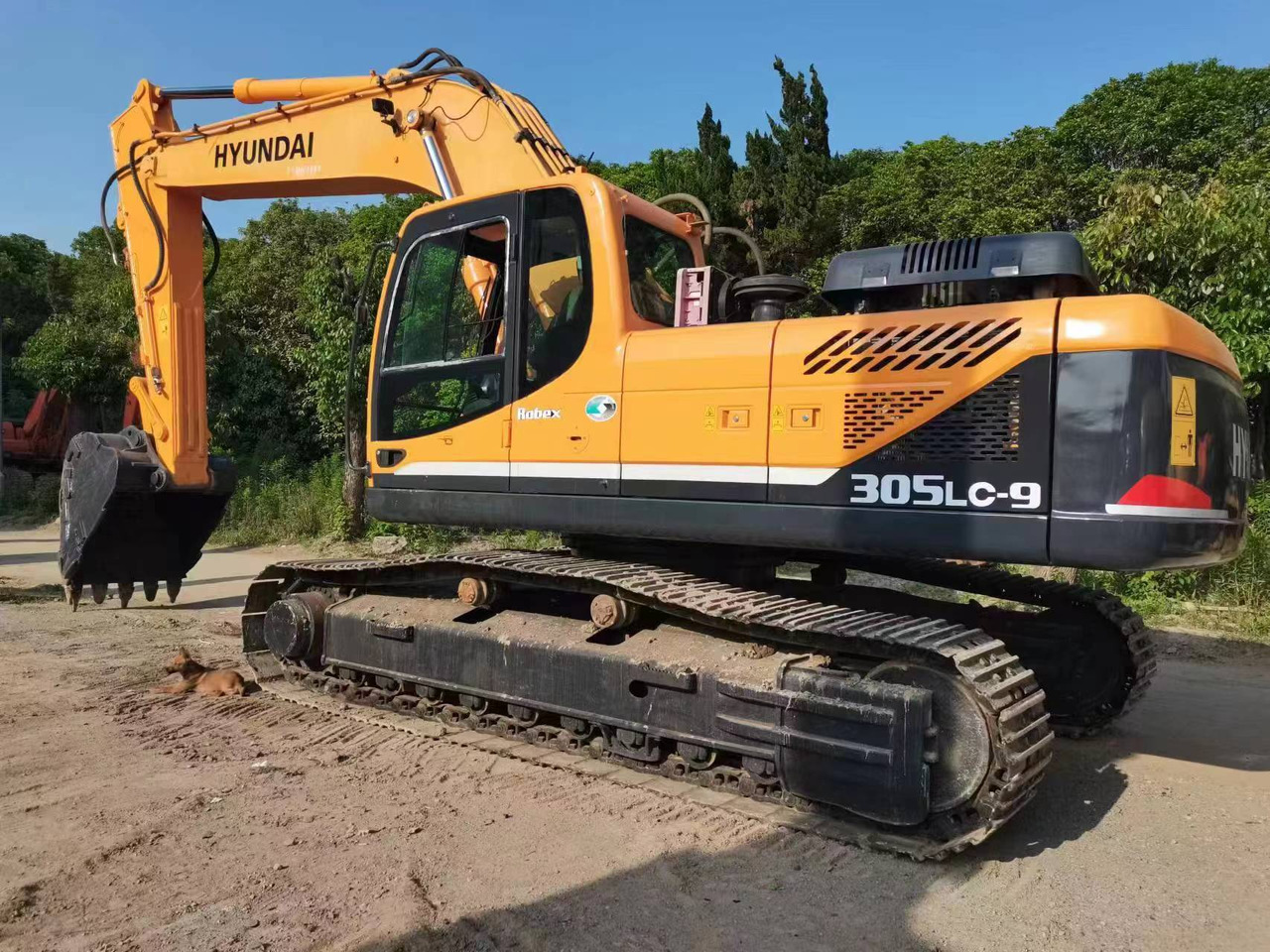 HYUNDAI R305LC-9T - Crawler excavator: picture 1 HYUNDAI R305LC-9T - Crawler excavator: picture 1