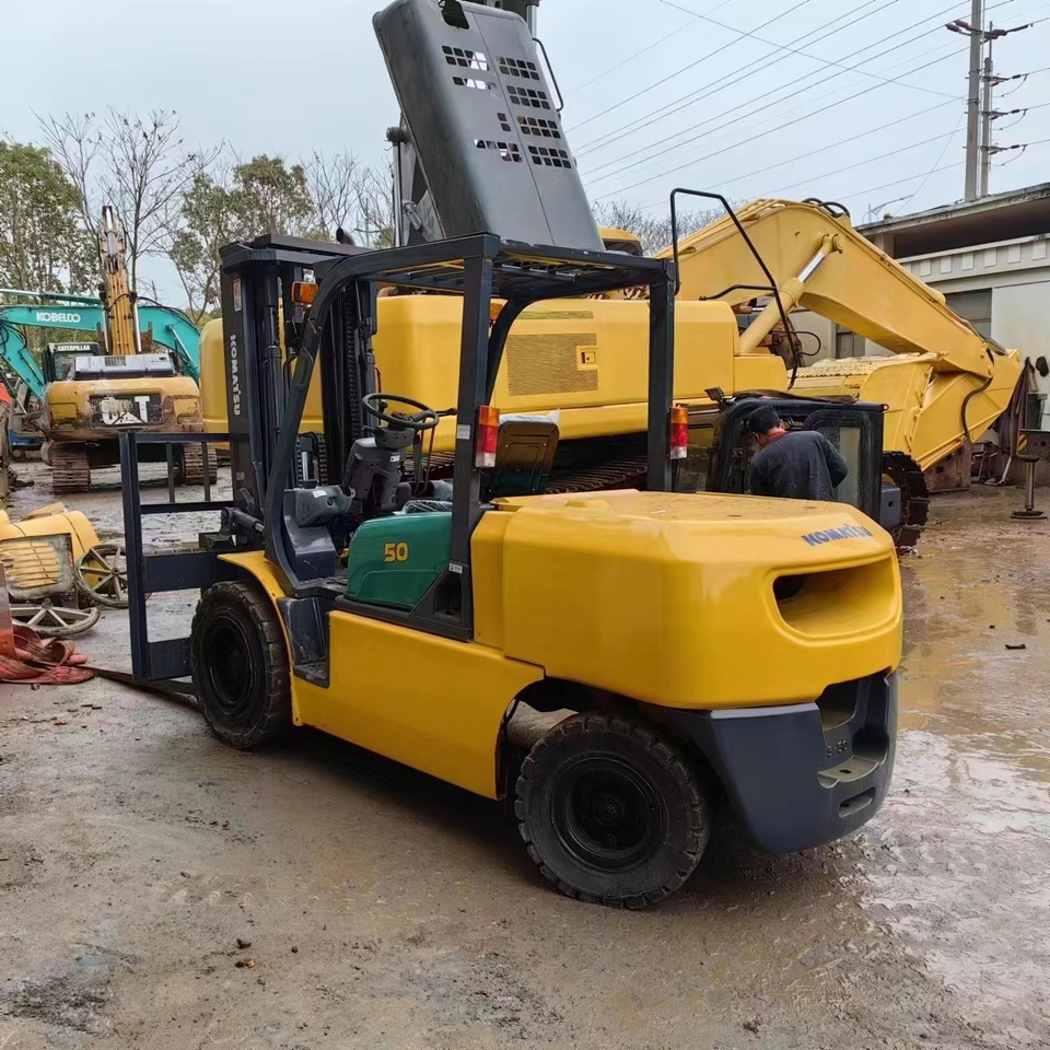 KOMATSU FD50AT-7 - Forklift: picture 1 KOMATSU FD50AT-7 - Forklift: picture 1