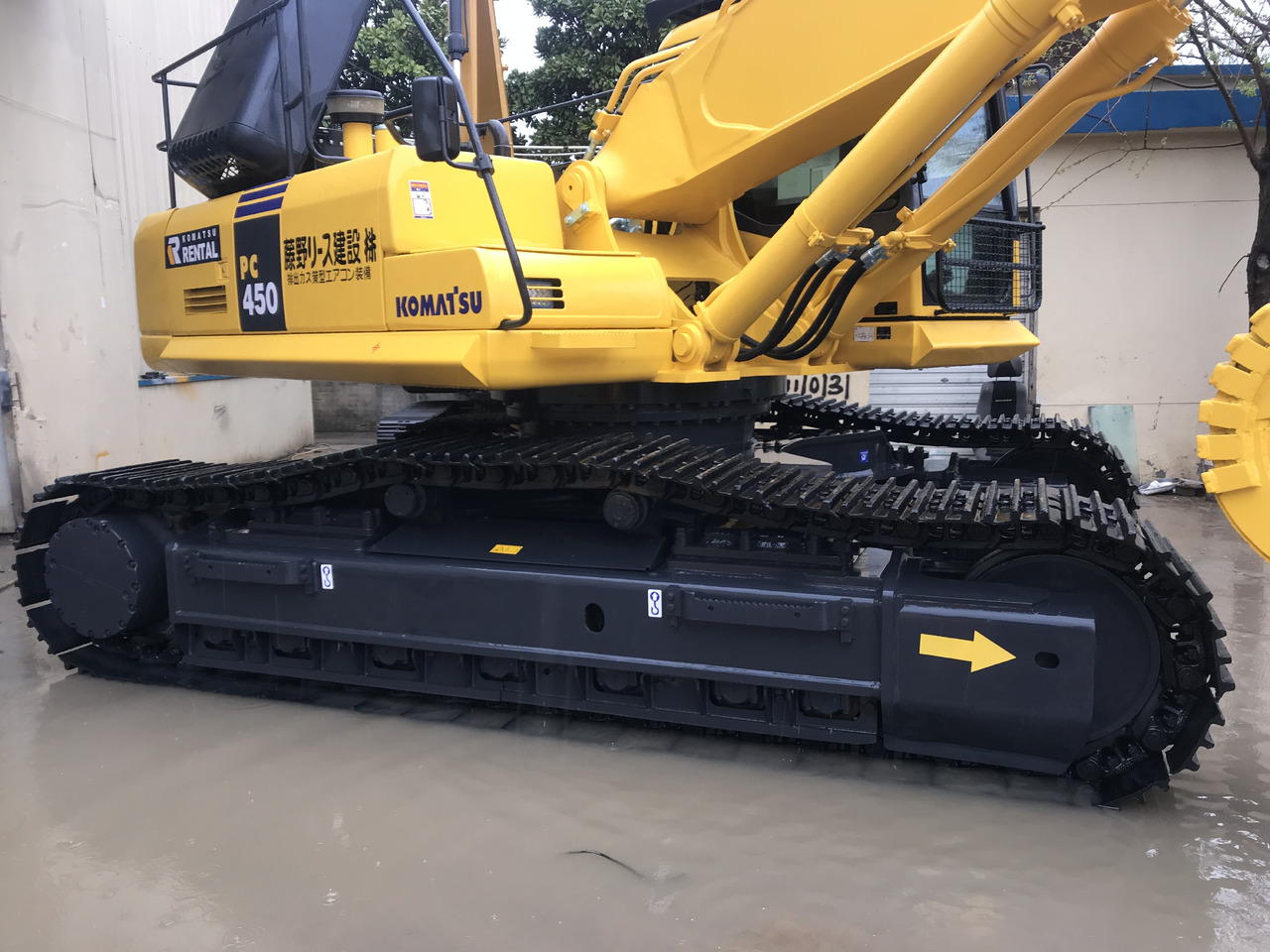 KOMATSU PC450-7-excavator - Crawler excavator: picture 2 KOMATSU PC450-7-excavator - Crawler excavator: picture 2