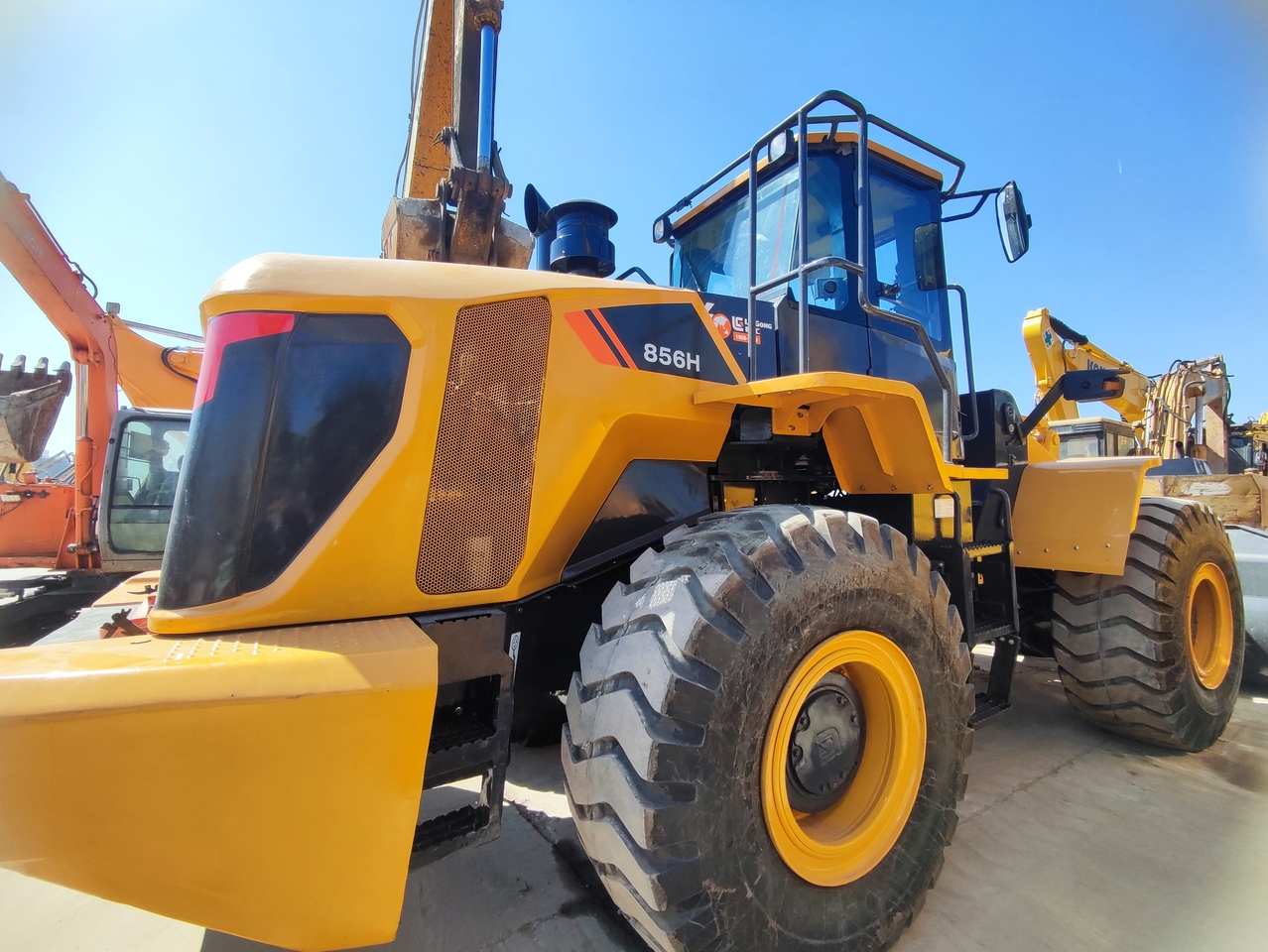 LIUGONG CLG856H - Wheel loader: picture 2 LIUGONG CLG856H - Wheel loader: picture 2