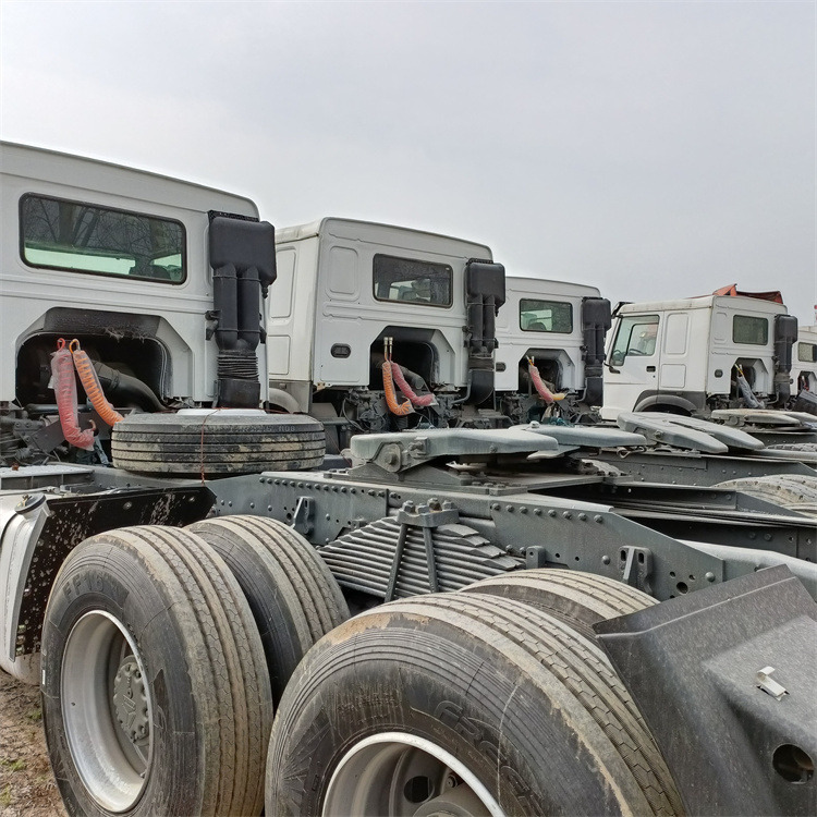 Tractor unit HOWO HOWO 6x4 371 tractor: picture 8 Tractor unit HOWO HOWO 6x4 371 tractor: picture 8