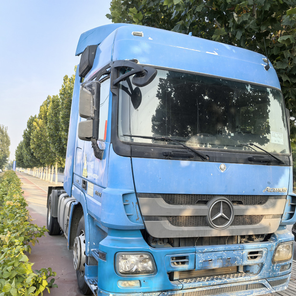 Mercedes-Benz 4x2-1841 - Tractor unit: picture 3 Mercedes-Benz 4x2-1841 - Tractor unit: picture 3