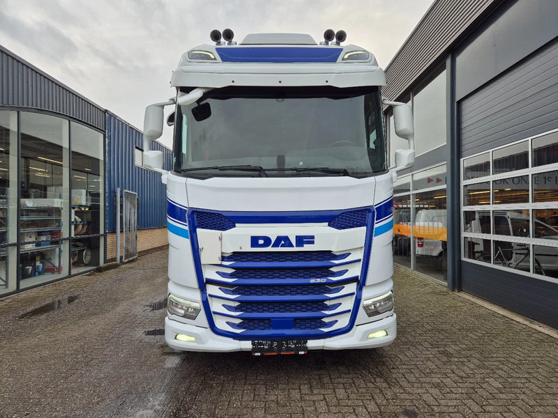 DAF XG 530/ (1) 2022/ Retarder/ LED/ Park Airco/ Navi/ Full option - Tractor unit: picture 4 DAF XG 530/ (1) 2022/ Retarder/ LED/ Park Airco/ Navi/ Full option - Tractor unit: picture 4