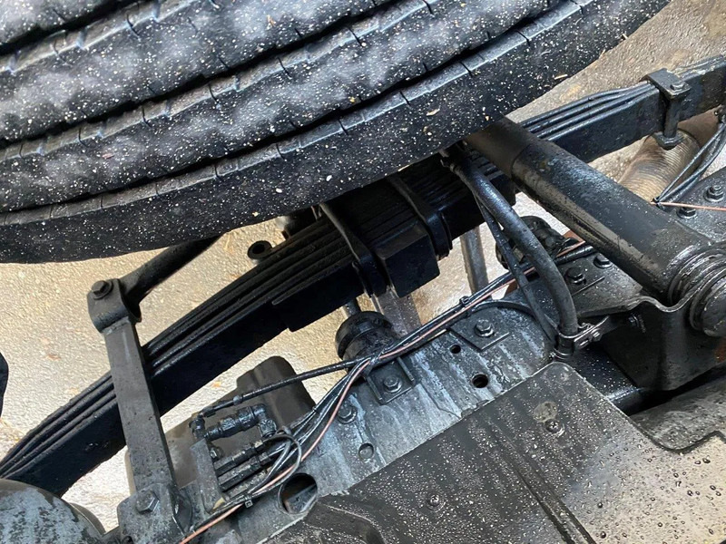 Tipper MAN 35 35.322 HOLLAND TRUCK FULL STEEL SPRING MANUAL ZF GEARBOX no 372: picture 11