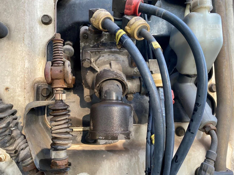 Tipper MAN 35 35.322 HOLLAND TRUCK FULL STEEL SPRING MANUAL ZF GEARBOX no 372: picture 9