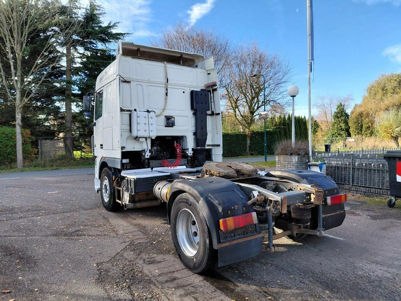 DAF XF 95.430 4x2 MANUAL ZF GEARBOX !! EURO 3 Engine !! - Tractor unit: picture 4 DAF XF 95.430 4x2 MANUAL ZF GEARBOX !! EURO 3 Engine !! - Tractor unit: picture 4