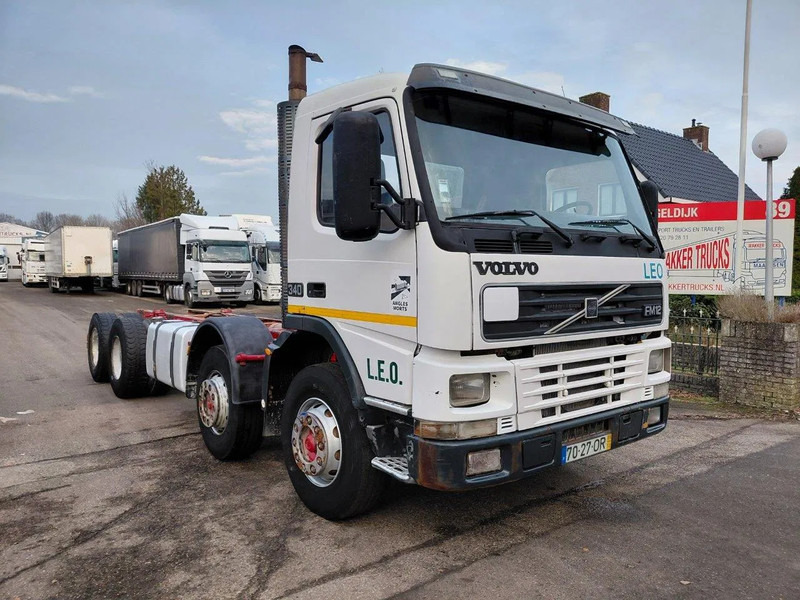 Volvo FM 12.340 8x4 chassis !! BIG AXLE !! Manual gearbox - Cab chassis truck: picture 3 Volvo FM 12.340 8x4 chassis !! BIG AXLE !! Manual gearbox - Cab chassis truck: picture 3