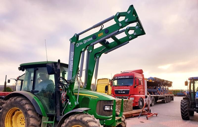 Metal-Technik für John Deere 6100, 6200 - Front loader for tractor: picture 1 Metal-Technik für John Deere 6100, 6200 - Front loader for tractor: picture 1
