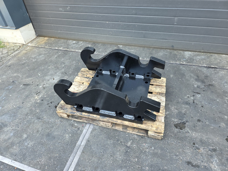 Kopplaat cw55s adaptor plate indeco adaptor plate cw55s - Quick coupler for Construction machinery: picture 1 Kopplaat cw55s adaptor plate indeco adaptor plate cw55s - Quick coupler for Construction machinery: picture 1