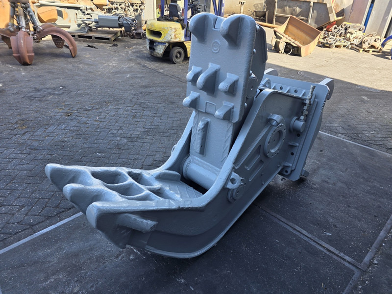 Okada vergruizer cw55s crusher okada crusher cw55s - Demolition shears: picture 5 Okada vergruizer cw55s crusher okada crusher cw55s - Demolition shears: picture 5