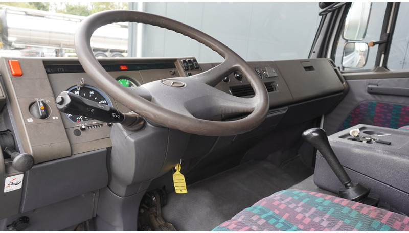 Mercedes-Benz 814 MACHINE TRANSPORTER 409.000KM - Dropside/ Flatbed truck: picture 5 Mercedes-Benz 814 MACHINE TRANSPORTER 409.000KM - Dropside/ Flatbed truck: picture 5