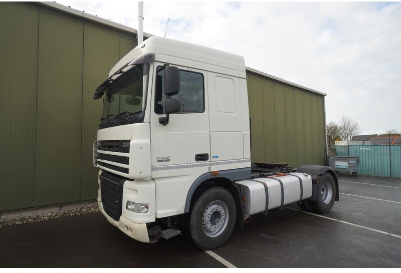 DAF XF 105.460 FT SPACECAB RETARDER PTO - Tractor unit: picture 3 DAF XF 105.460 FT SPACECAB RETARDER PTO - Tractor unit: picture 3