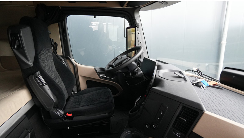 Tractor unit Mercedes-Benz ACTROS 1945 GIGASPACE 713.000KM: picture 6 Tractor unit Mercedes-Benz ACTROS 1945 GIGASPACE 713.000KM: picture 6