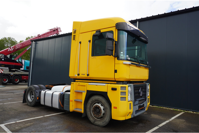 Renault MAGNUM 480 DXI RETARDER EURO 5 WITHOUT DOCUMENTS - Tractor unit: picture 4 Renault MAGNUM 480 DXI RETARDER EURO 5 WITHOUT DOCUMENTS - Tractor unit: picture 4