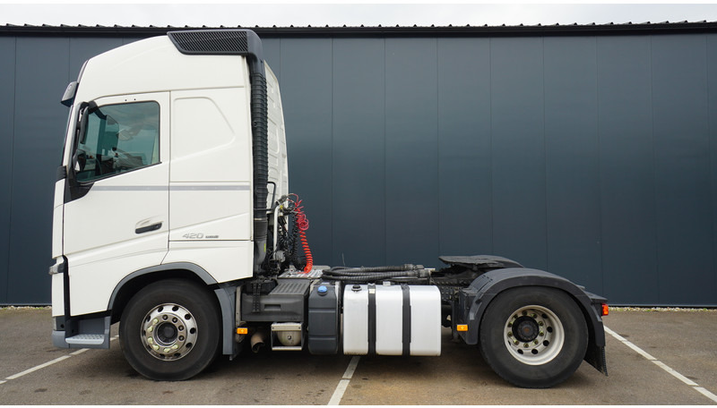 Volvo FH 420 ADR GLOBETROTTER EURO 6 769.000KM COMPRESSOR - Tractor unit: picture 1 Volvo FH 420 ADR GLOBETROTTER EURO 6 769.000KM COMPRESSOR - Tractor unit: picture 1