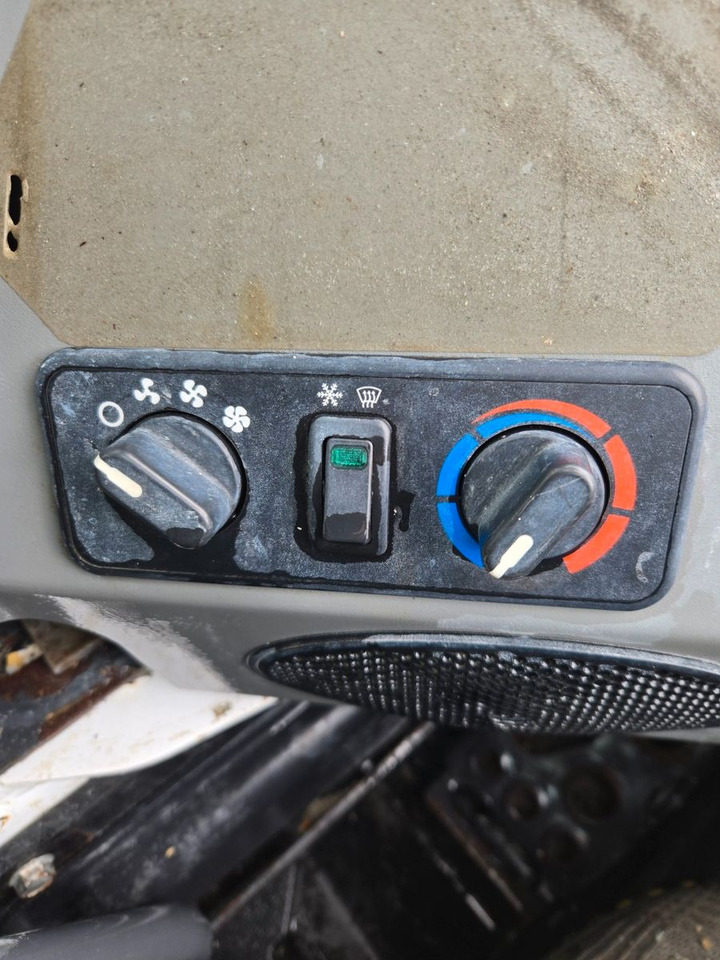 Wheel loader Bobcat S 770: picture 13