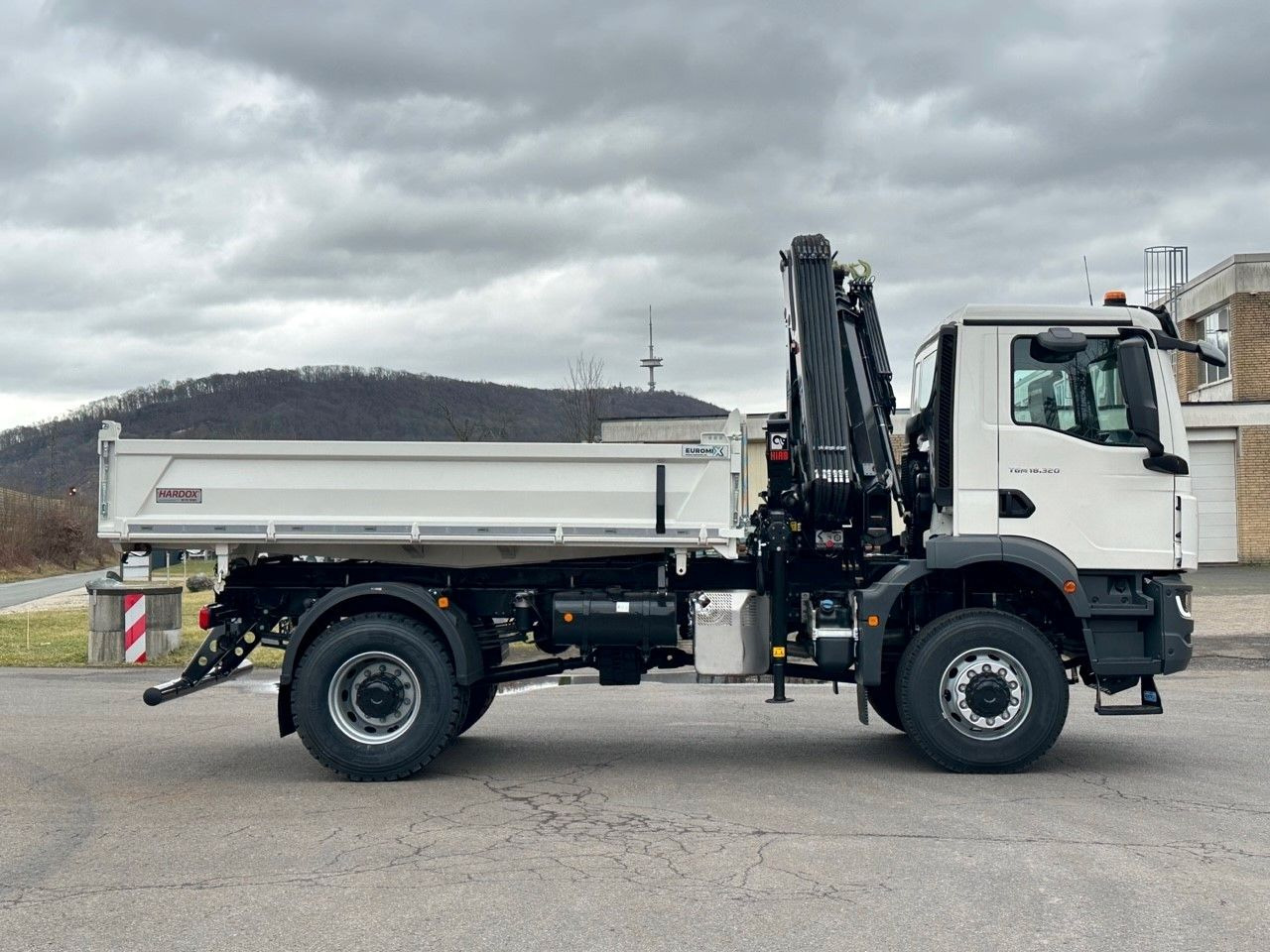 MAN TGM 18.320 4x4 Euro6e Hiab X-HiDuo 138DS-3 - Tipper, Crane truck: picture 4 MAN TGM 18.320 4x4 Euro6e Hiab X-HiDuo 138DS-3 - Tipper, Crane truck: picture 4