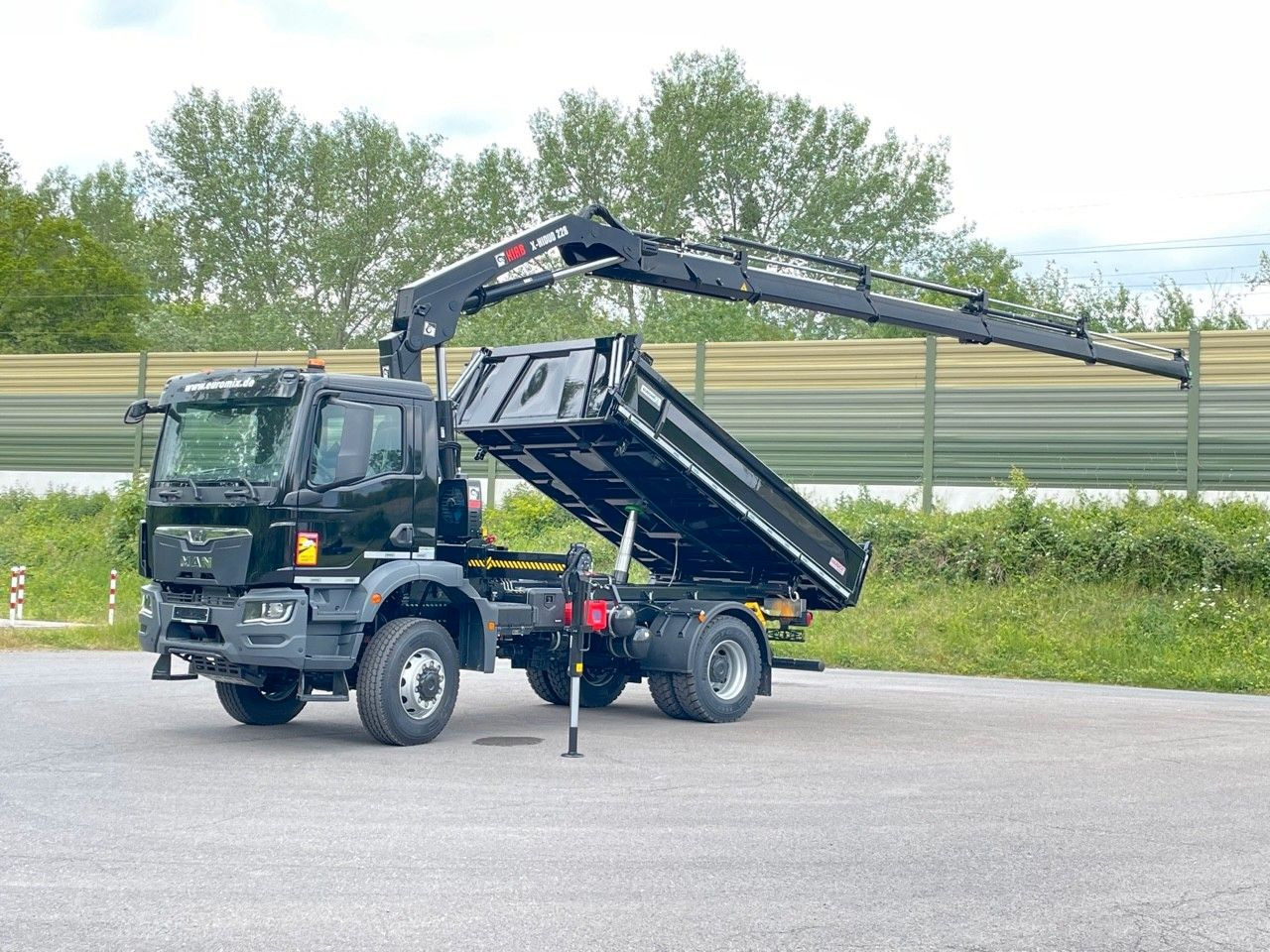 MAN TGM 18.320 4x4 Euro6e Hiab X Hiduo 228-4 - Tipper, Crane truck: picture 1 MAN TGM 18.320 4x4 Euro6e Hiab X Hiduo 228-4 - Tipper, Crane truck: picture 1
