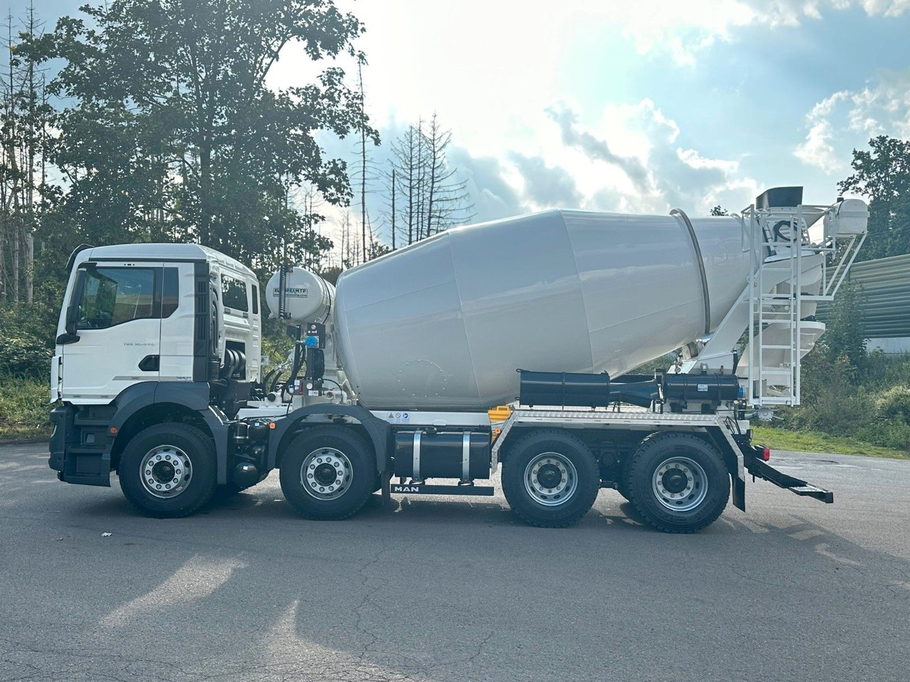MAN TGS 32.440 8x4 / Euromix MTP EM 9 L - Concrete mixer truck: picture 4 MAN TGS 32.440 8x4 / Euromix MTP EM 9 L - Concrete mixer truck: picture 4